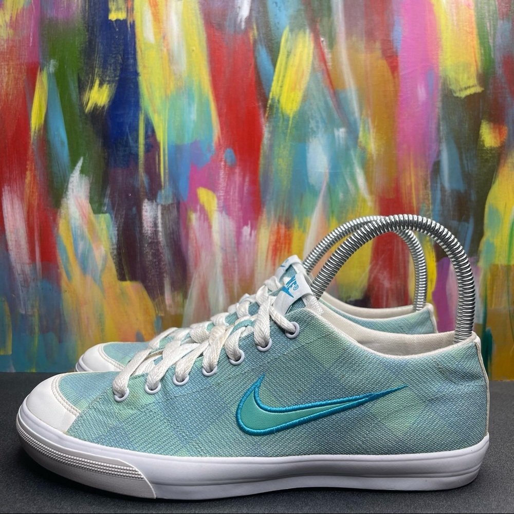 Nike Plaid Low Capri Sneakers